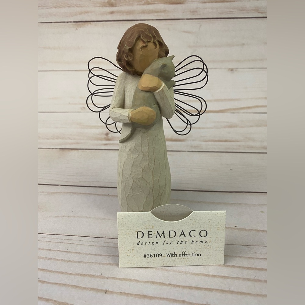 Willow Tree “ With Affection ” 2003 Demdaco Susan Lordi Girl Holding Cat Figure - Picture 7 of 8